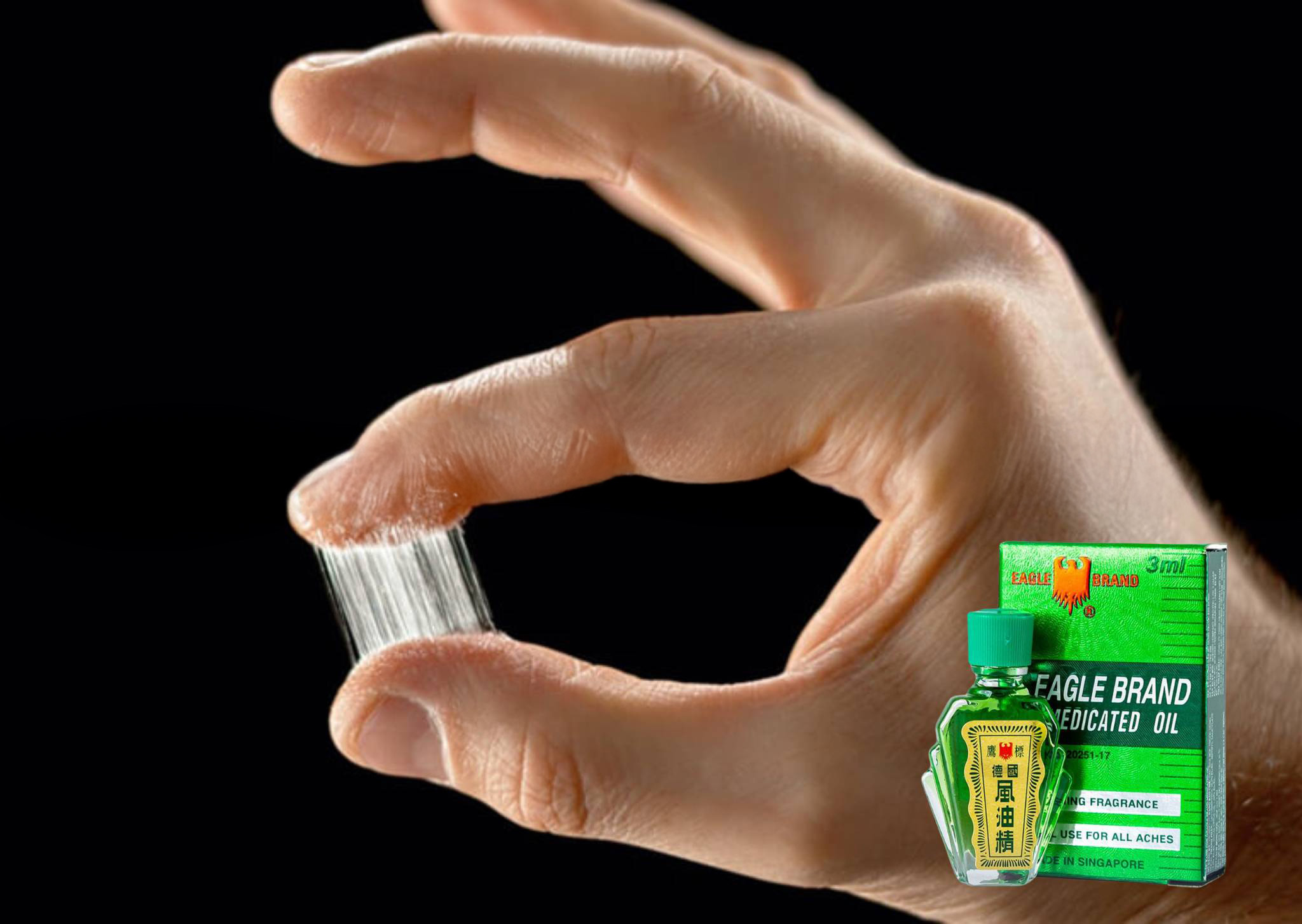 Cách gỡ keo 502 bằng dầu gió