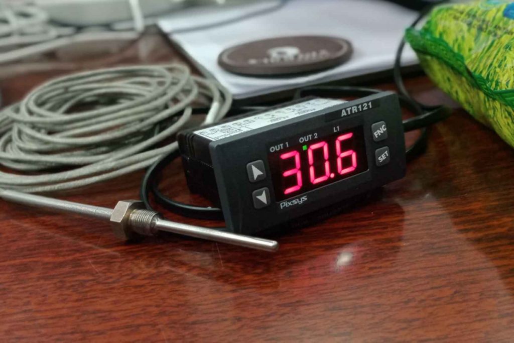 giá cảm biến nhiệt độ