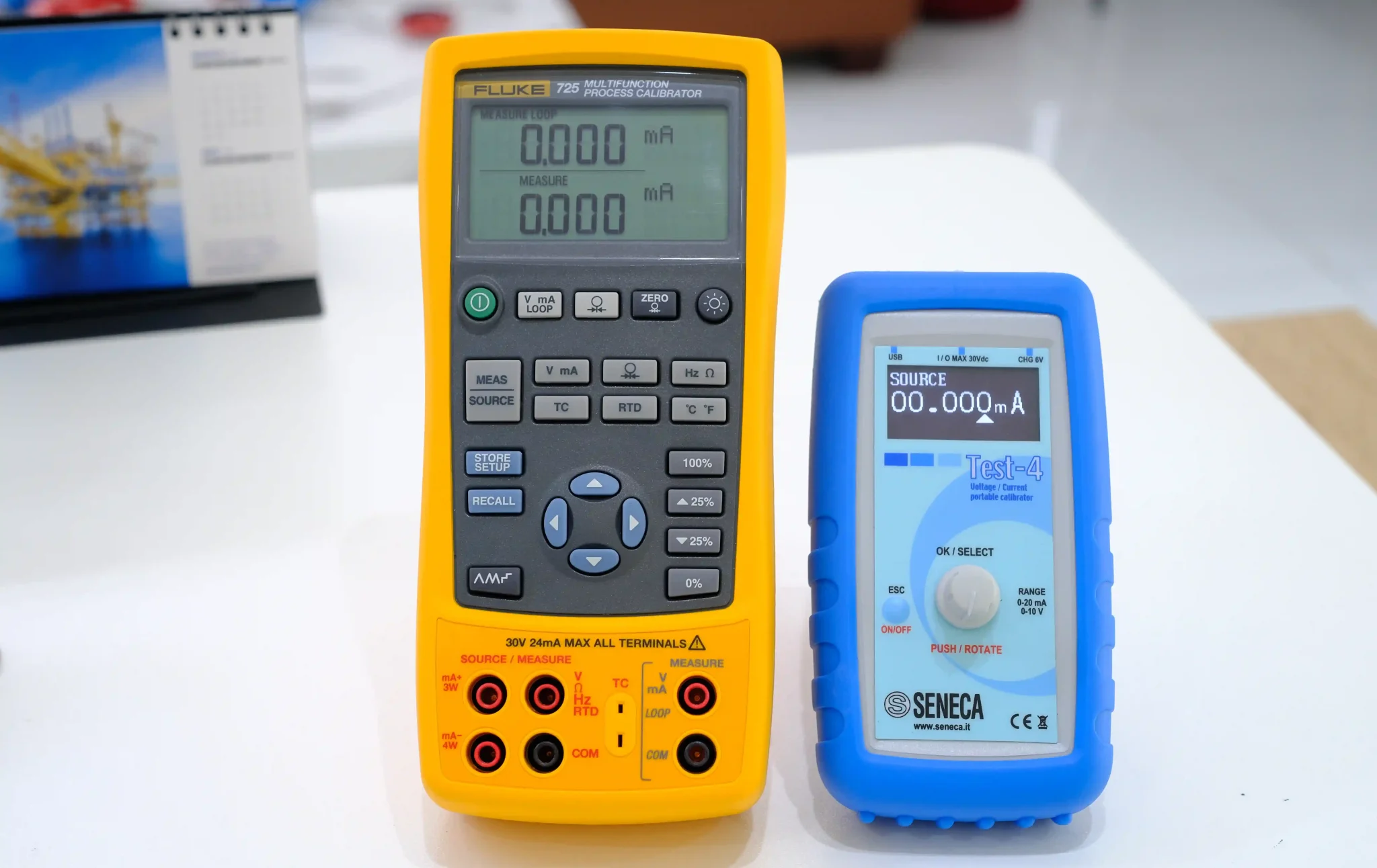 So sánh Fluke 725 và TEST-4 về độ phân giải