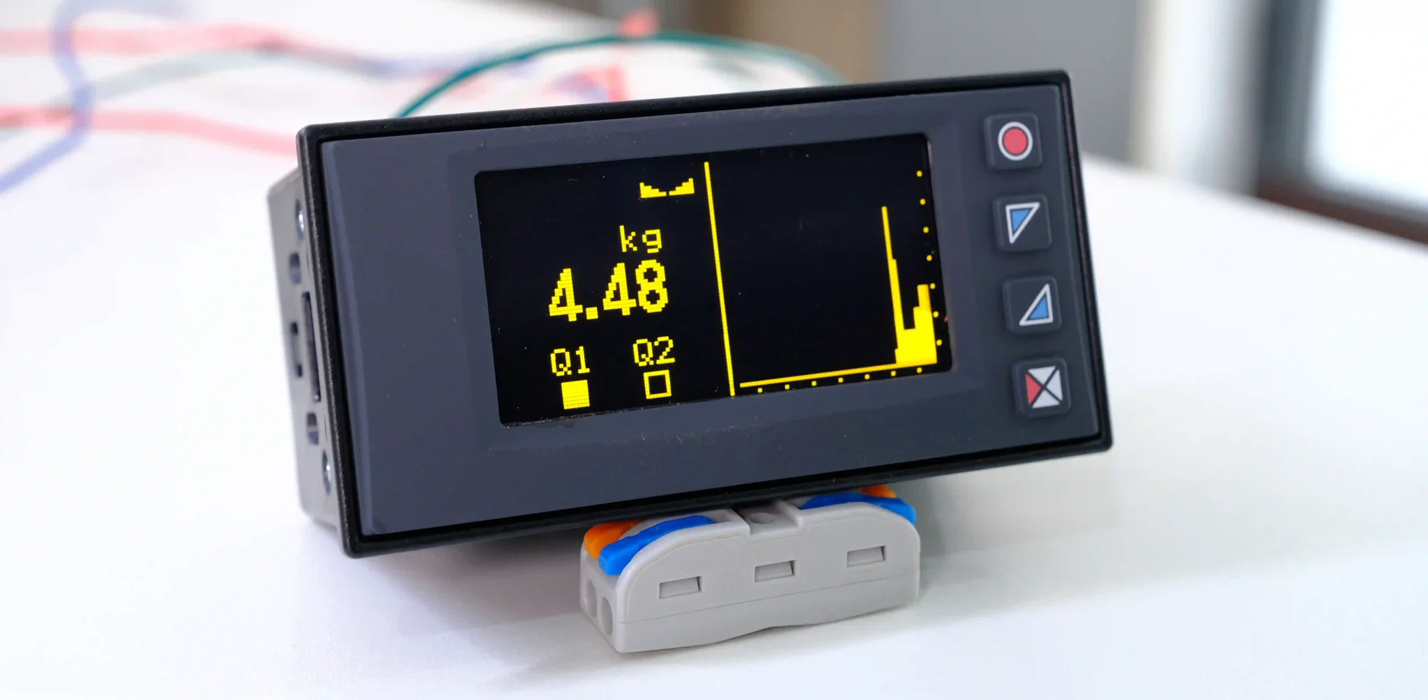 Đầu cân loadcell STR561 hiển thị biểu đồ Trend
